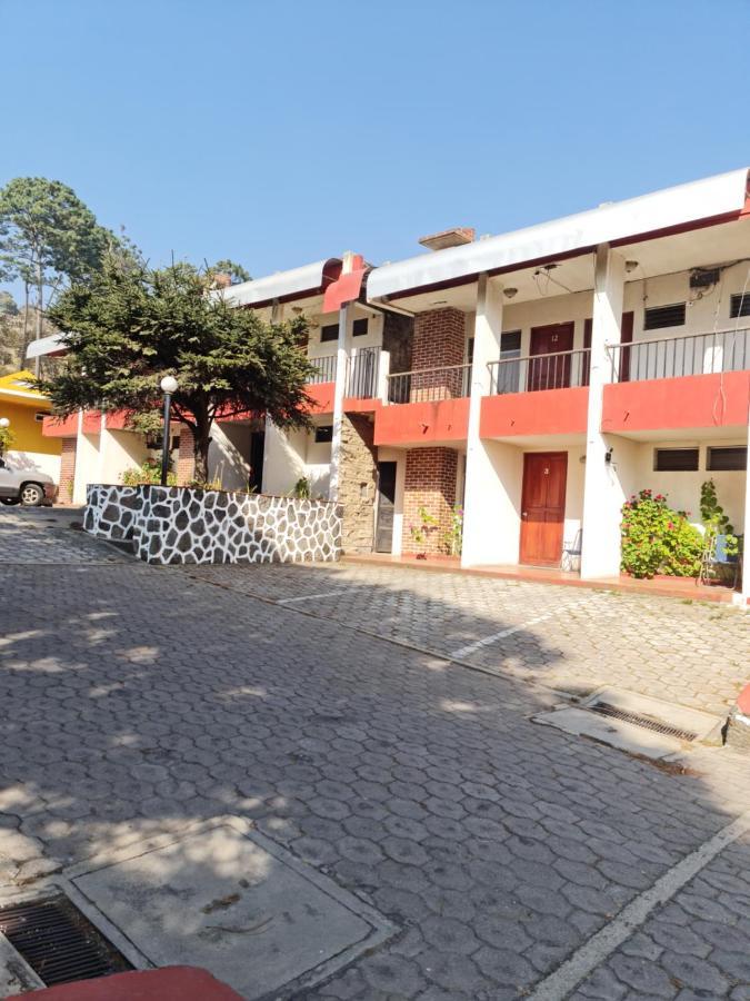 Hotel Kasa Kamelot Las Rosas كويتزالتنانغو المظهر الخارجي الصورة